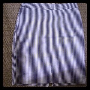 Nautical style above knee skirt